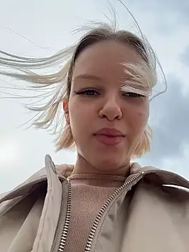 AshleyMur online show from April 2026 06:18:01 AM