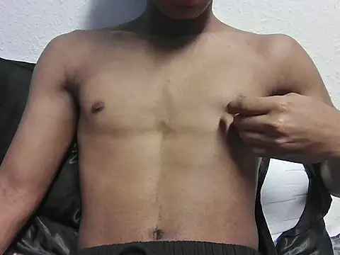 Saadmyy4444 online show from May 2026 04:55:02 PM
