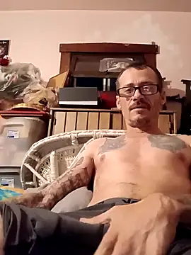 Snapshot of THUROBREED83 chatting on September 2025 05:53:02 AM THUROBREED83 online show from September 2025 05:53:02 AM