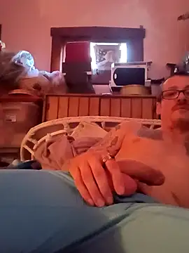 Snapshot of THUROBREED83 chatting on September 2025 08:58:02 PM THUROBREED83 online show from September 2025 08:58:02 PM