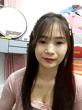 Snapshot of cupboard-1 chatting on January 2026 01:04:02 PM cupboard-1 online show from January 2026 01:04:02 PM