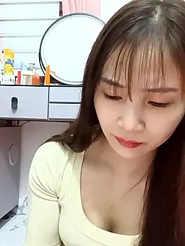 Snapshot of cupboard-1 chatting on January 2026 01:05:02 PM cupboard-1 online show from January 2026 01:05:02 PM