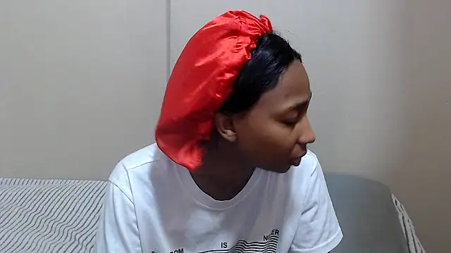 ExtraDoll online show from February 2026 10:02:01 AM