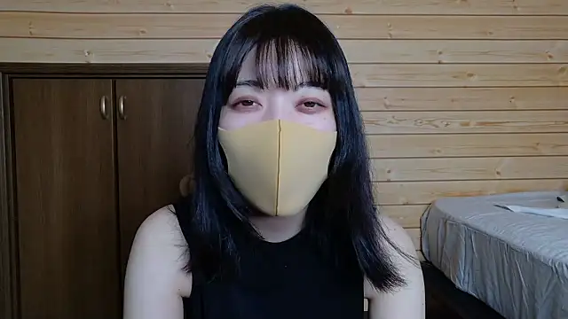 Snapshot of minami_room chatting on June 2026 06:40:02 AM minami room online show from June 2026 06:40:02 AM
