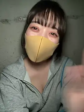 Snapshot of minami_room chatting on June 2026 01:01:02 PM minami room online show from June 2026 01:01:02 PM