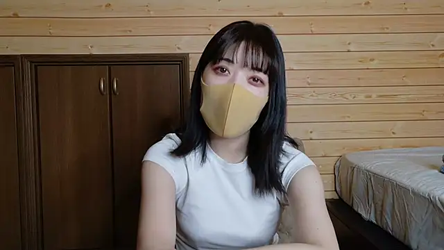Snapshot of minami_room chatting on July 2026 01:40:01 PM minami room online show from July 2026 01:40:01 PM