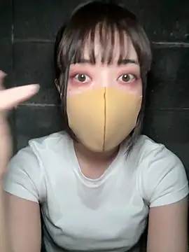 Snapshot of minami_room chatting on August 2026 12:19:01 PM minami room online show from August 2026 12:19:01 PM