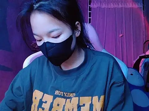 -Tamy- online show from March 2026 02:44:02 PM