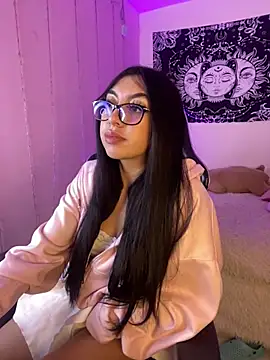 Natsrose online show from April 2026 08:09:01 PM