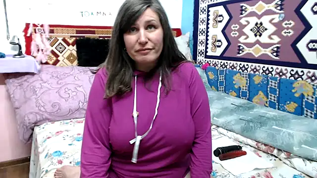 Adelinemilf online show from March 2026 12:35:02 PM