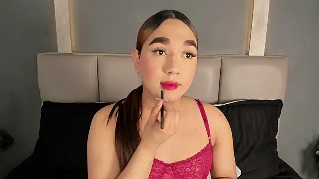 Snapshot of ChloeVixen chatting on January 2026 03:28:01 PM ChloeVixen online show from January 2026 03:28:01 PM