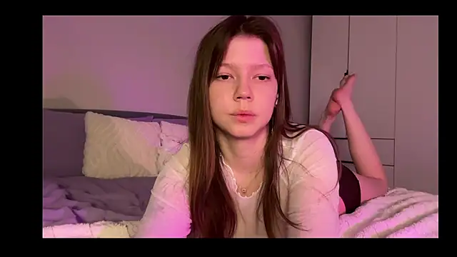 karalinhks online show from March 2026 09:54:02 PM