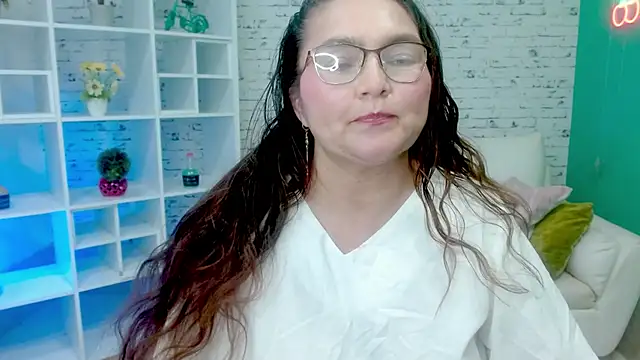 elena milf1 online show from January 2026 06:10:01 PM