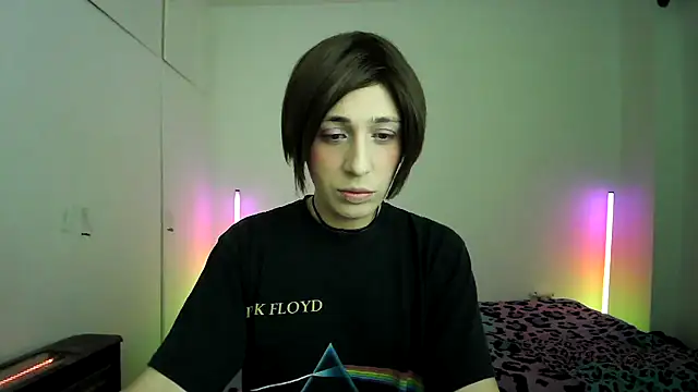 Snapshot of HoneyValentine chatting on February 2026 09:44:02 PM HoneyValentine online show from February 2026 09:44:02 PM