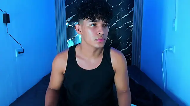 Snapshot of jamescurly00 chatting on February 2026 09:03:02 AM jamescurly00 online show from February 2026 09:03:02 AM