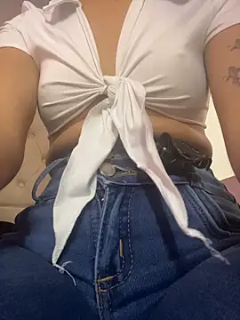 Michelle ec online show from April 2026 07:36:01 PM