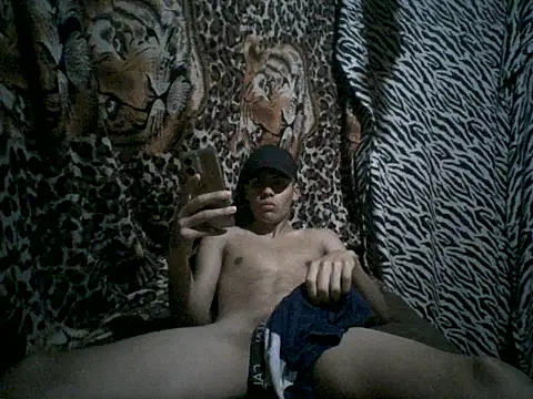 Snapshot of Mickey_9 chatting on February 2026 05:39:01 AM Mickey 9 online show from February 2026 05:39:01 AM