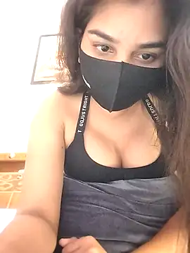 Snapshot of babydoll7172 chatting on January 2026 06:21:02 PM babydoll7172 online show from January 2026 06:21:02 PM