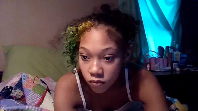 Snapshot of Tamiii420 chatting on January 2026 02:19:02 PM Tamiii420 online show from January 2026 02:19:02 PM