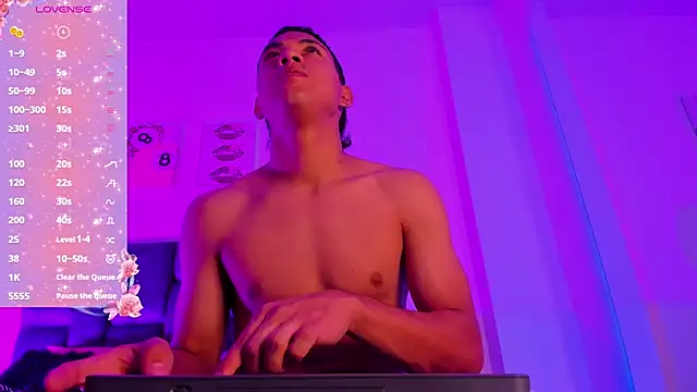 Snapshot of Liamsubtle01 chatting on February 2026 11:04:01 AM Liamsubtle01 online show from February 2026 11:04:01 AM