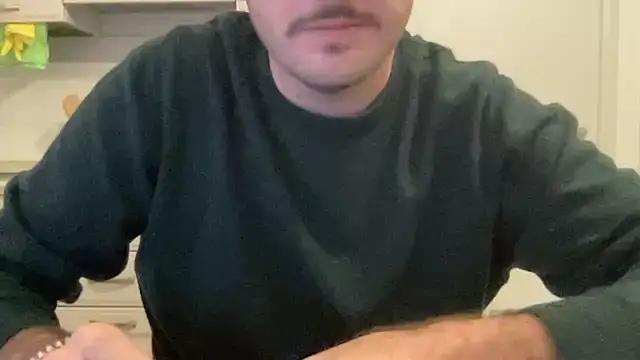 Al0neB0y01 online show from January 2026 06:11:02 PM