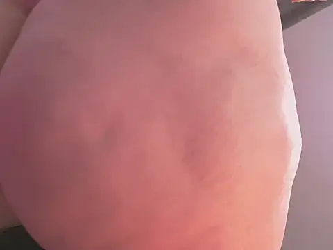 Snapshot of Valery_Belmort chatting on February 2026 12:55:01 PM Valery Belmort online show from February 2026 12:55:01 PM