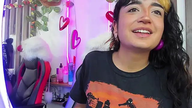 Snapshot of MeowMota_ chatting on June 2026 07:56:02 PM MeowMota online show from June 2026 07:56:02 PM