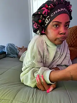 oshun6360 online show from February 2026 06:27:01 PM