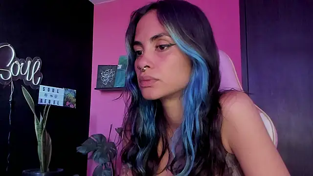 Snapshot of azula_lillet chatting on April 2026 08:57:02 PM azula lillet online show from April 2026 08:57:02 PM