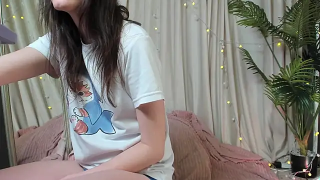 Ruby blossom  online show from February 2026 09:07:01 PM