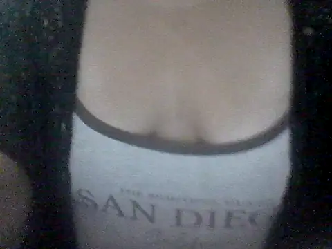 Snapshot of Briza20a chatting on February 2026 06:19:01 PM Briza20a online show from February 2026 06:19:01 PM