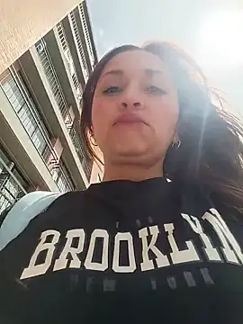 Alejandra N online show from April 2026 03:17:02 PM