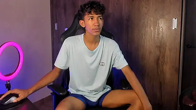 neitan miller  online show from April 2026 01:42:02 PM