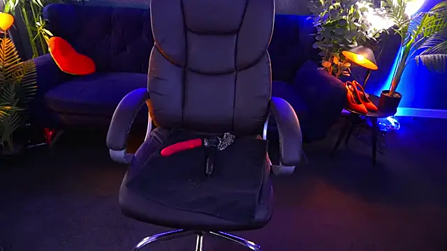 Dafni Monn online show from February 2025 12:55:02 PM