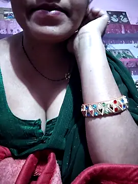 Nilam cute online show from February 2026 06:53:01 PM