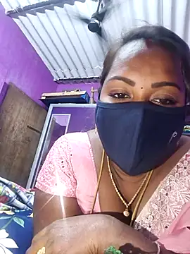 Snapshot of Tamil_Hot_Priya chatting on January 2026 06:13:02 PM Tamil Hot Priya online show from January 2026 06:13:02 PM