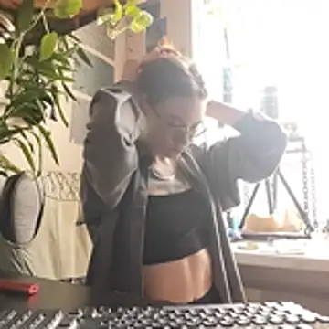 Snapshot of Shy_Bamby chatting on February 2026 10:52:02 AM Shy Bamby online show from February 2026 10:52:02 AM