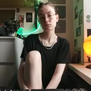 Snapshot of Shy_Bamby chatting on March 2026 10:33:01 AM Shy Bamby online show from March 2026 10:33:01 AM