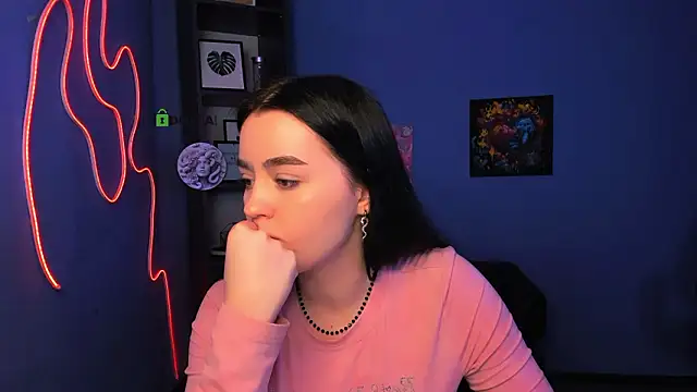 Snapshot of monica_xcx chatting on March 2026 08:13:01 PM monica xcx online show from March 2026 08:13:01 PM