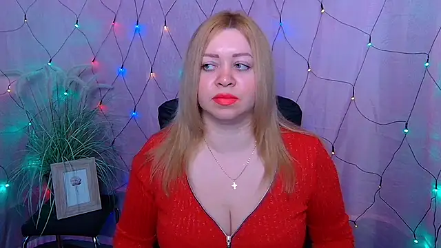 Snapshot of OliviaVerr chatting on February 2026 01:21:02 PM OliviaVerr online show from February 2026 01:21:02 PM