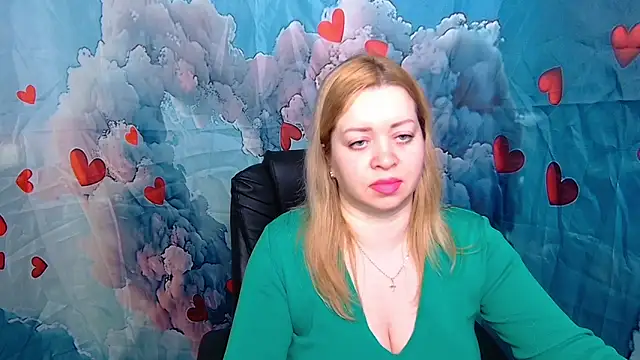 Snapshot of OliviaVerr chatting on February 2026 01:17:01 PM OliviaVerr online show from February 2026 01:17:01 PM