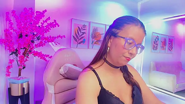 Amber  rouge online show from January 2026 03:52:02 AM