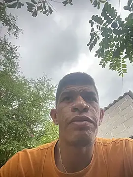 Snapshot of antonio_aguilarx chatting on June 2026 05:47:01 PM antonio aguilarx online show from June 2026 05:47:01 PM