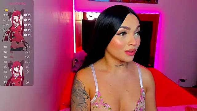 Snapshot of Nicole_rouss chatting on May 2026 04:08:01 AM Nicole rouss online show from May 2026 04:08:01 AM