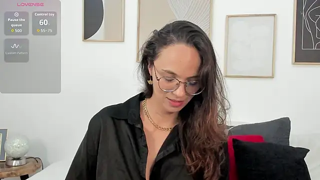 Julianneharris online show from March 2026 02:54:02 PM