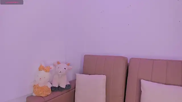 Snapshot of DollMey_ chatting on January 2026 01:16:01 PM DollMey online show from January 2026 01:16:01 PM