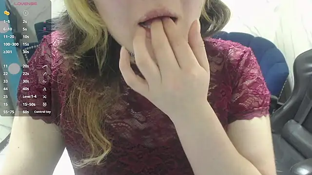 Nezuko v online show from January 2026 03:19:02 AM