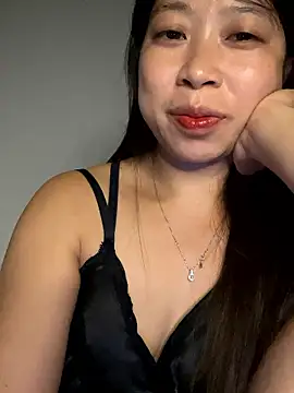 Snapshot of Mayly_lucky2 chatting on June 2026 01:54:02 PM Mayly lucky2 online show from June 2026 01:54:02 PM
