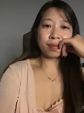 Snapshot of Mayly_lucky2 chatting on June 2026 11:40:01 PM Mayly lucky2 online show from June 2026 11:40:01 PM