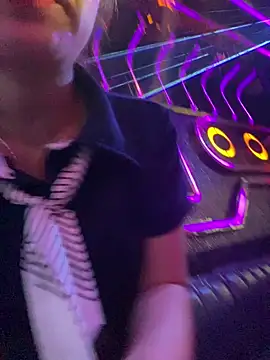 Angela loveee online show from April 2026 05:21:01 AM